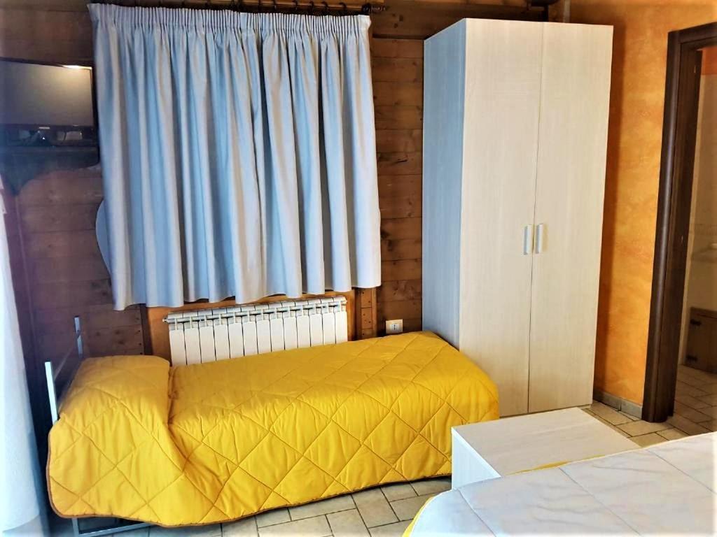 Il Laghetto Bed & Breakfast Castrovillari Bagian luar foto