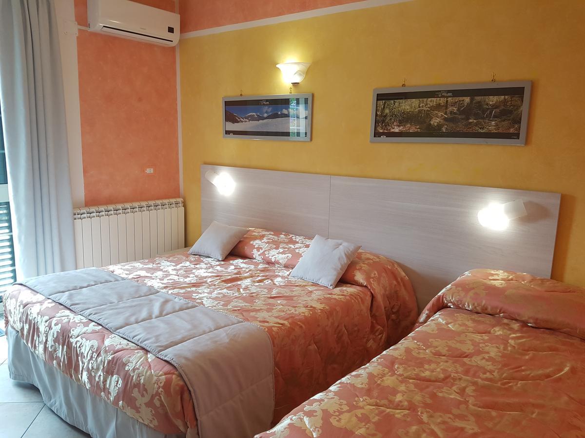 Il Laghetto Bed & Breakfast Castrovillari Bagian luar foto