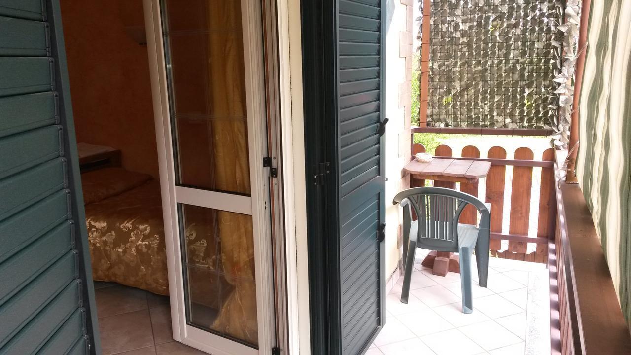Il Laghetto Bed & Breakfast Castrovillari Bagian luar foto