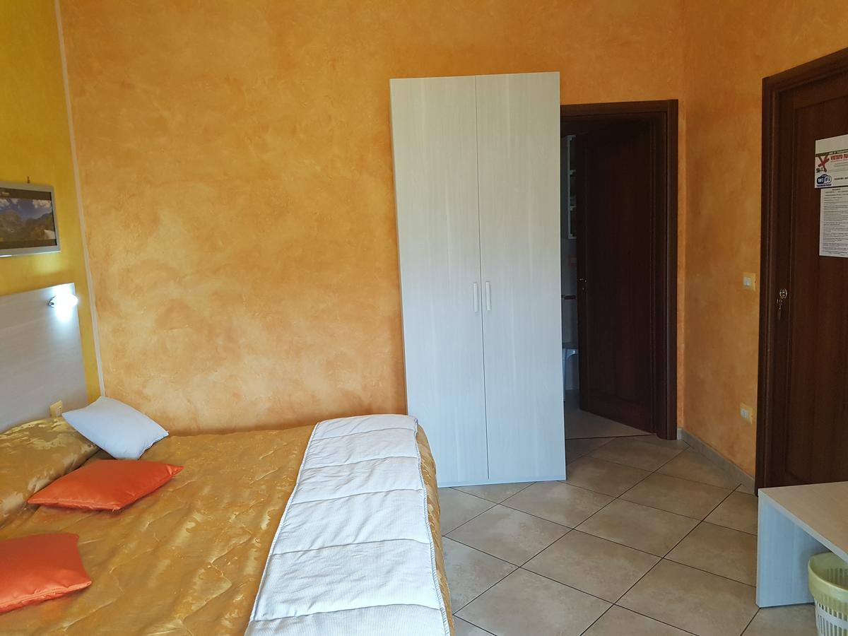 Il Laghetto Bed & Breakfast Castrovillari Bagian luar foto