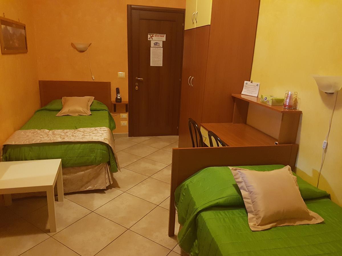 Il Laghetto Bed & Breakfast Castrovillari Bagian luar foto